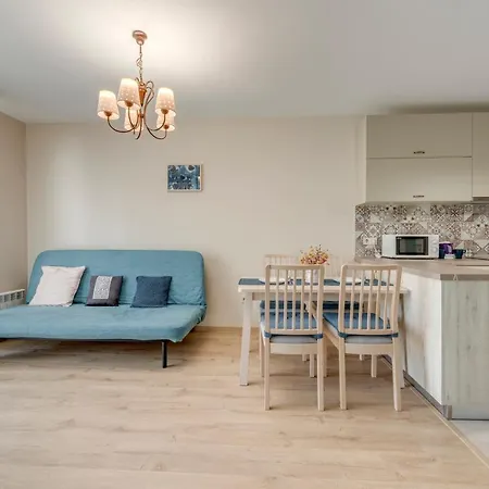 דירה Bright And Newly Refurbished Near Center